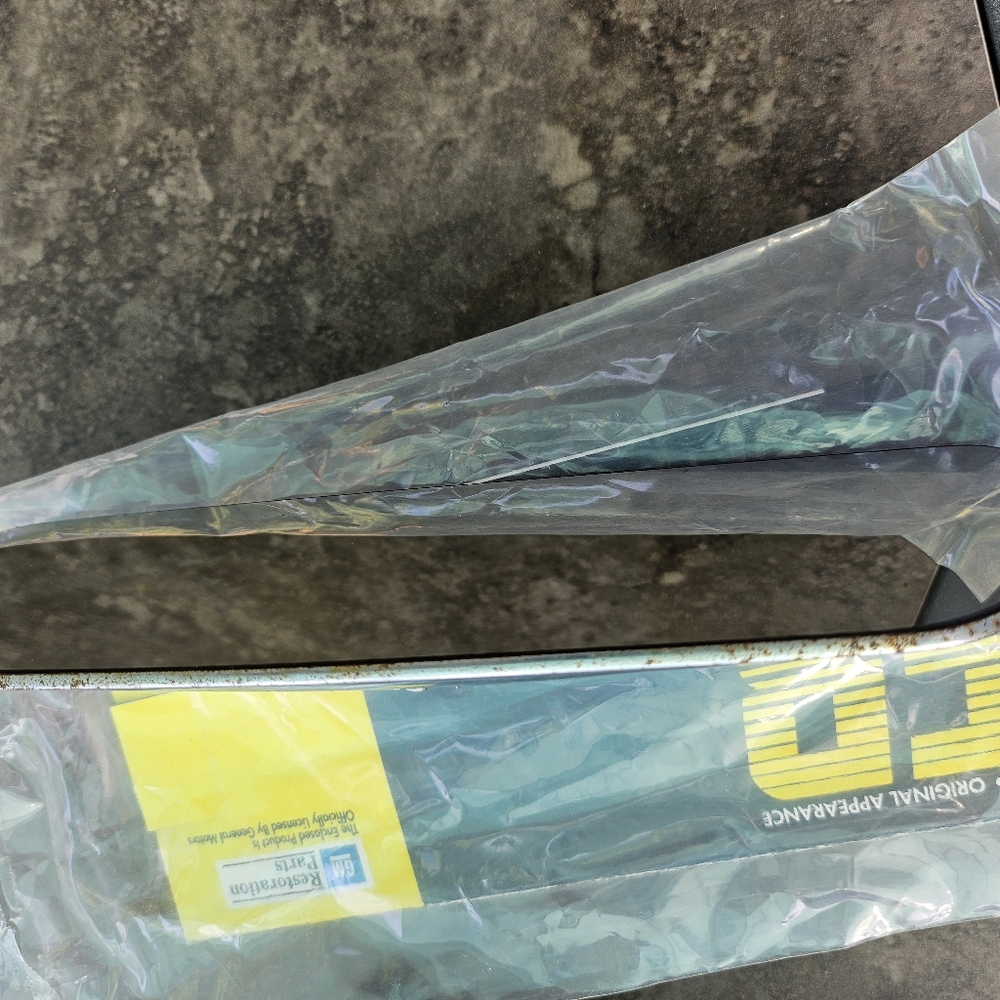 Original Rearview Chevy Mirror - - Picture 6 of 6